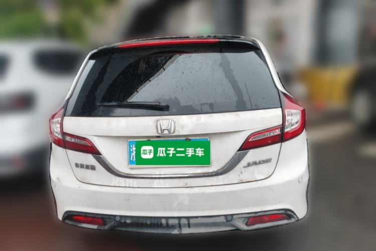 Used Honda Jade 2013 1.8L automatic Comfort version 5 seats Rear