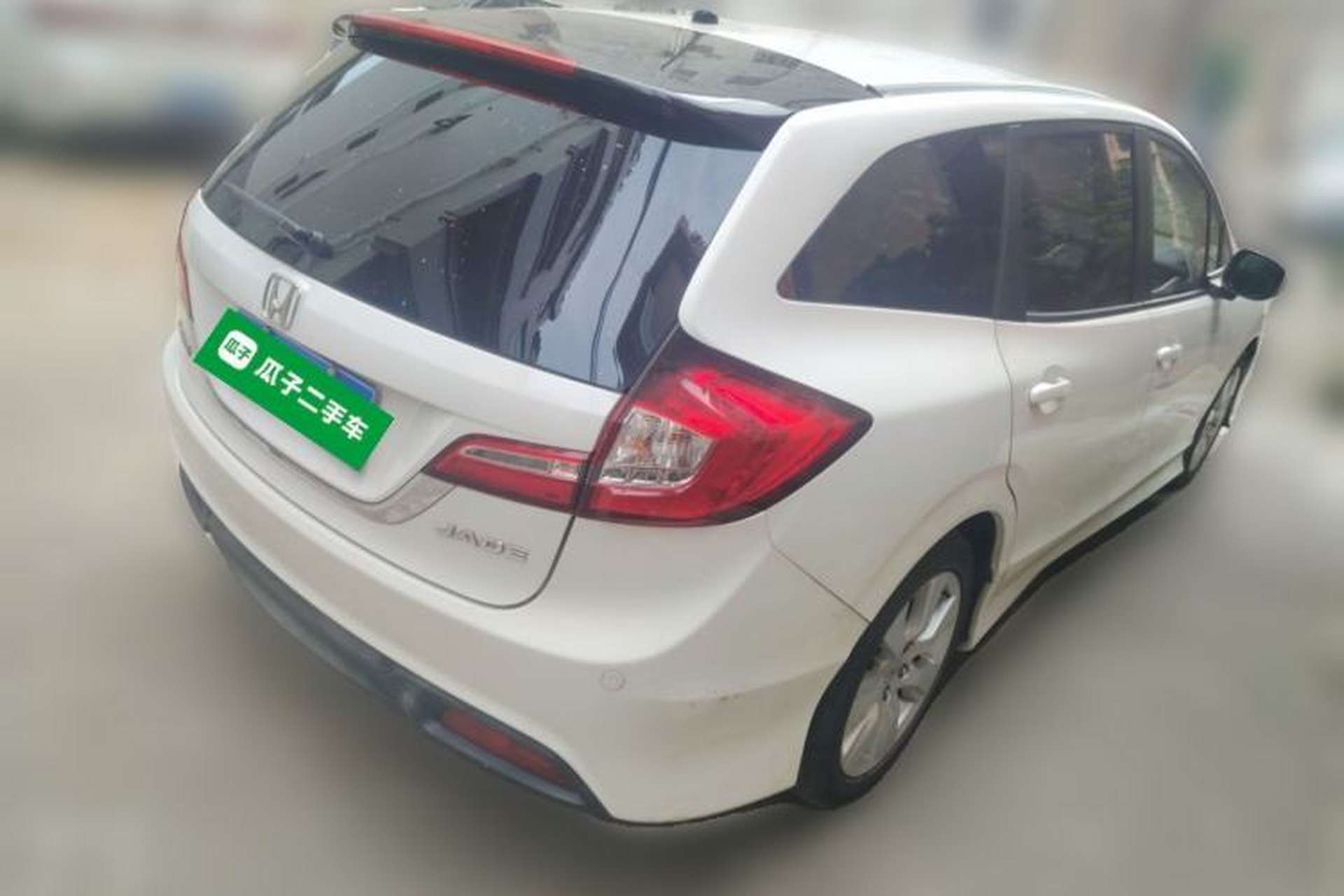 Used Honda Jade 2013 1.8L automatic Comfort version 5 seats Rear Right 45 Deg