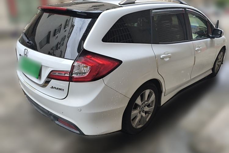 Used Honda Jade 2013 1.8L automatic Comfort version 5 seats Rear Right 45 Deg