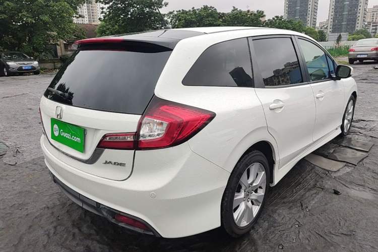 Used Honda Jade 2013 1.8L automatic Comfort version 5 seats Rear Right 45 Deg