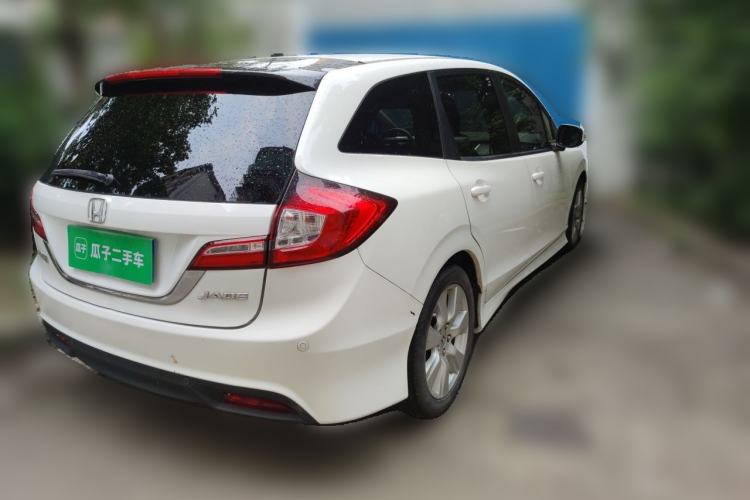 Used Honda Jade 2013 1.8L automatic Comfort version 5 seats Rear Right 45 Deg