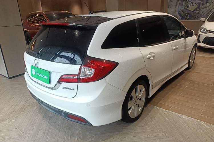 Used Honda Jade 2013 1.8L automatic Comfort version 5 seats Rear Right 45 Deg