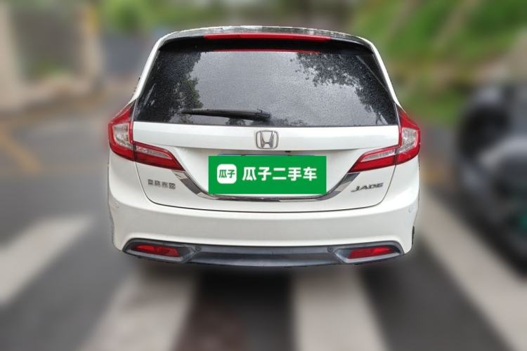Used Honda Jade 2013 1.8L automatic Comfort version 5 seats Rear