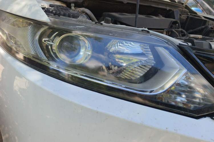 Used Honda Jade 2013 1.8L automatic Comfort version 5 seats Right Front Headlight
