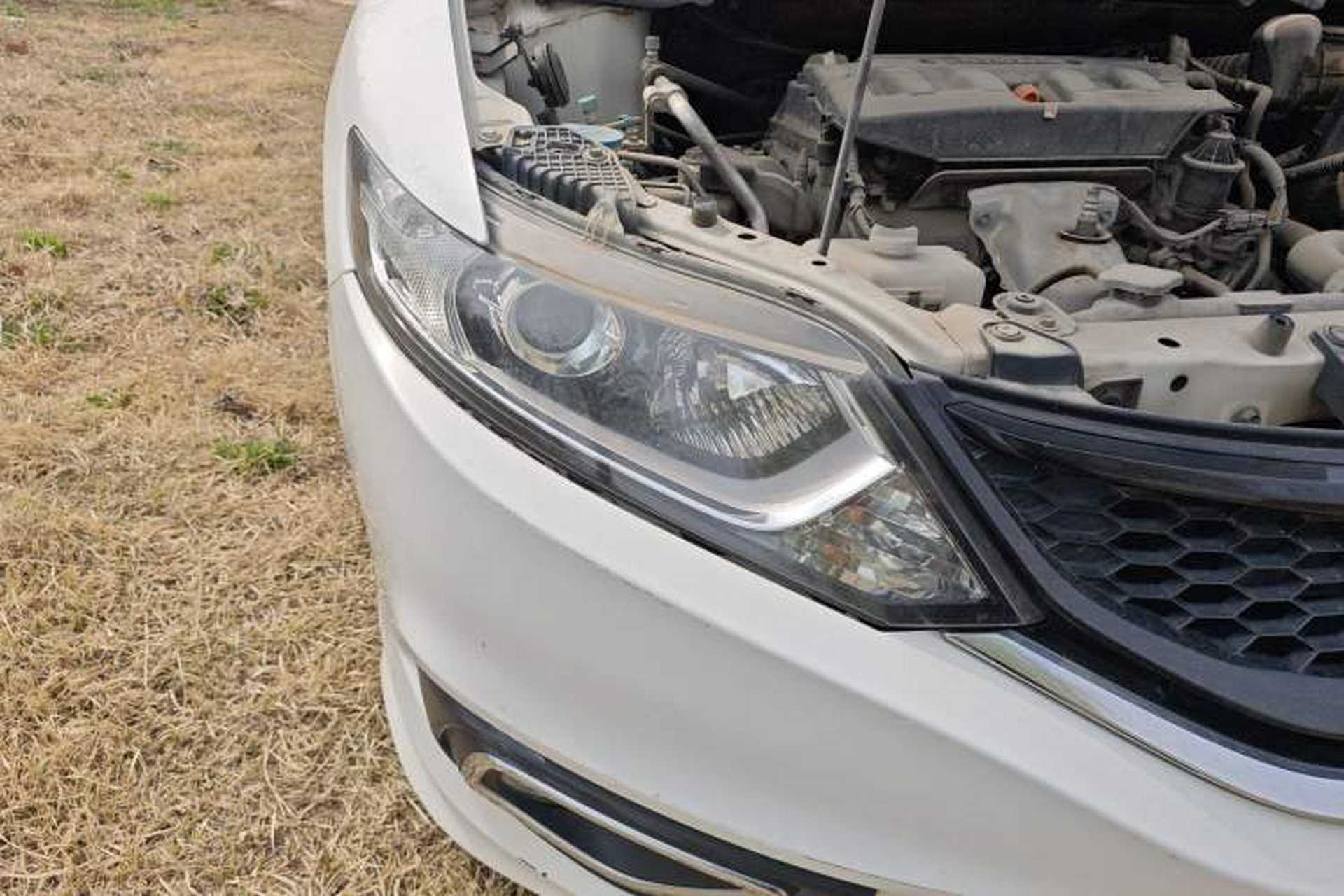 Used Honda Jade 2013 1.8L automatic Comfort version 5 seats Right Front Headlight