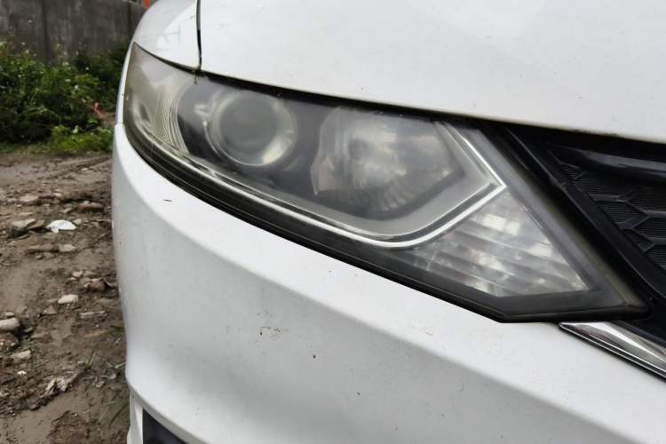 Used Honda Jade 2013 1.8L automatic Comfort version 5 seats Right Front Headlight