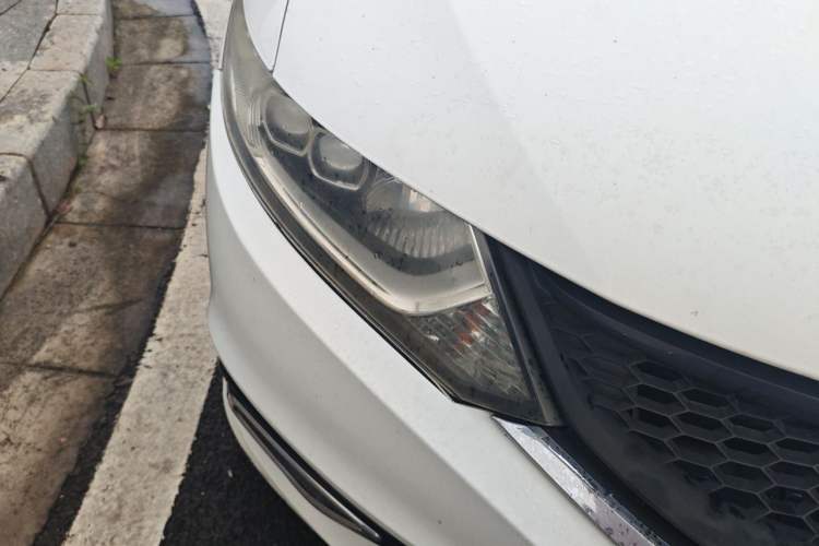 Used Honda Jade 2013 1.8L CVT Luxury Edition 5 seats Right Front Headlight