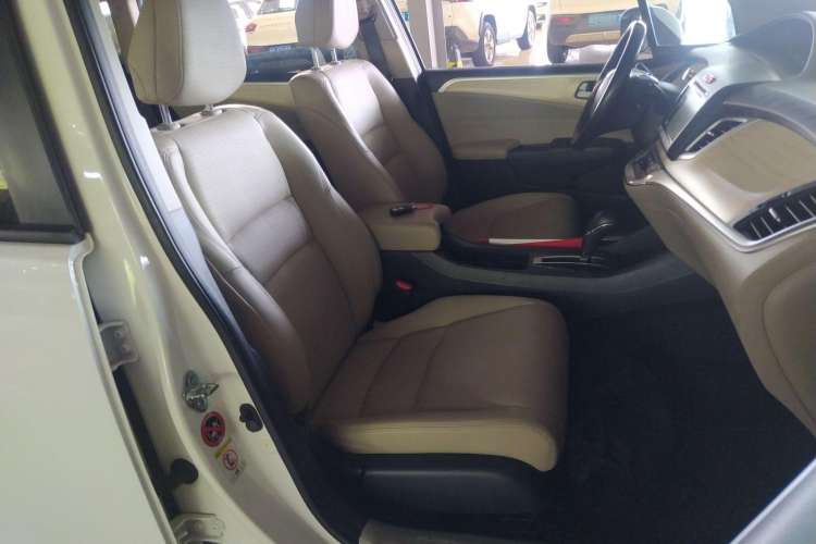 Used Honda Jade 2013 1.8L CVT Luxury Edition 6 seats Right Front Seat