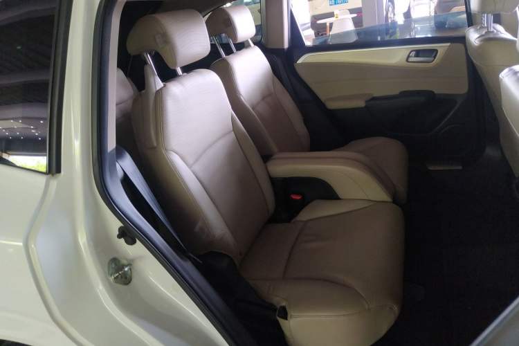 Used Honda Jade 2013 1.8L CVT Luxury Edition 6 seats Right Rear Seat