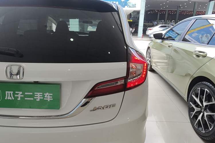 Used Honda Jade 2013 1.8L automatic Comfort version 5 seats Right Rear Taillight