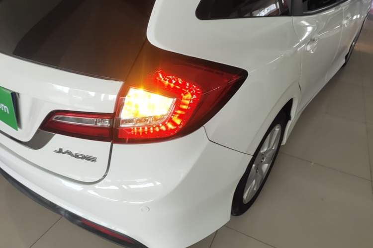 Used Honda Jade 2013 1.8L automatic Comfort version 5 seats Right Rear Taillight
