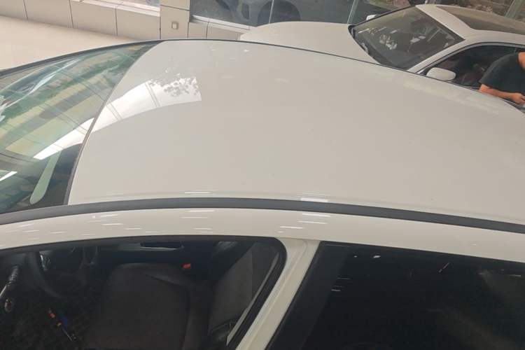 Used Honda Jade 2013 1.8L automatic Comfort version 5 seats Roof