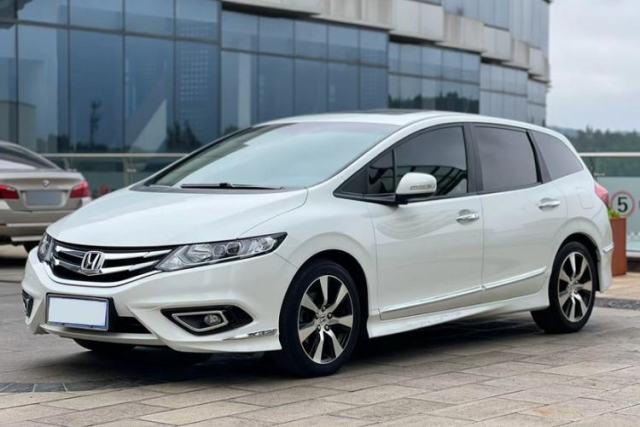 Used Honda Jade 2013 1.8L CVT Luxury Edition 5 seats