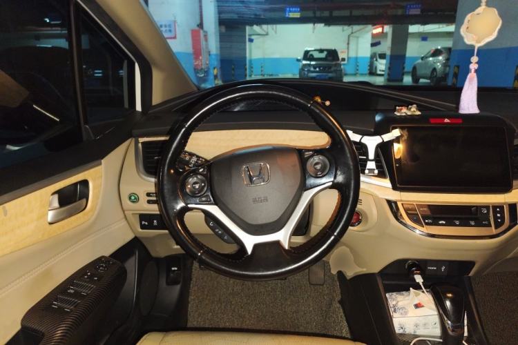 Used Honda Jade 2013 1.8L CVT Luxury Edition 5 seats Steering Wheel
