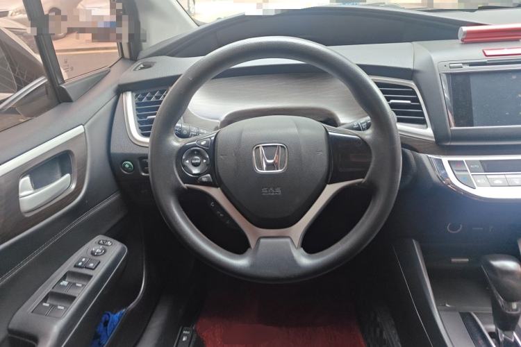 Used Honda Jade 2013 1.8L automatic Comfort version 5 seats Steering Wheel