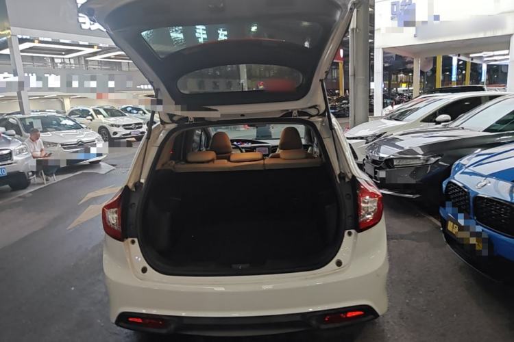 Used Honda Jade 2013 1.8L automatic Comfort version 5 seats Trunk