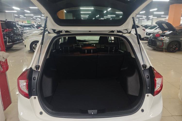 Used Honda Jade 2013 1.8L automatic Comfort version 5 seats Trunk