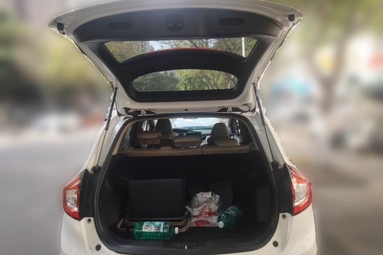 Used Honda Jade 2013 1.8L automatic Comfort version 5 seats Trunk