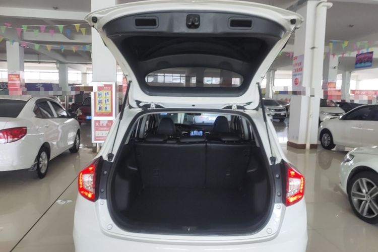 Used Honda Jade 2013 1.8L automatic Comfort version 5 seats Trunk