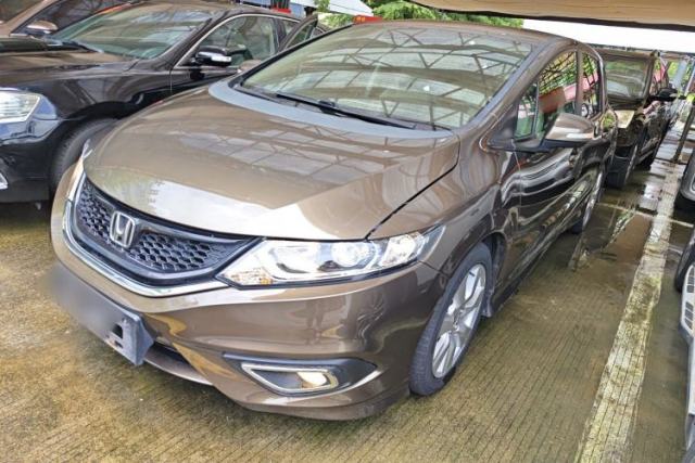 Used Honda Jade 2013 1.8L automatic Comfort version 5 seats