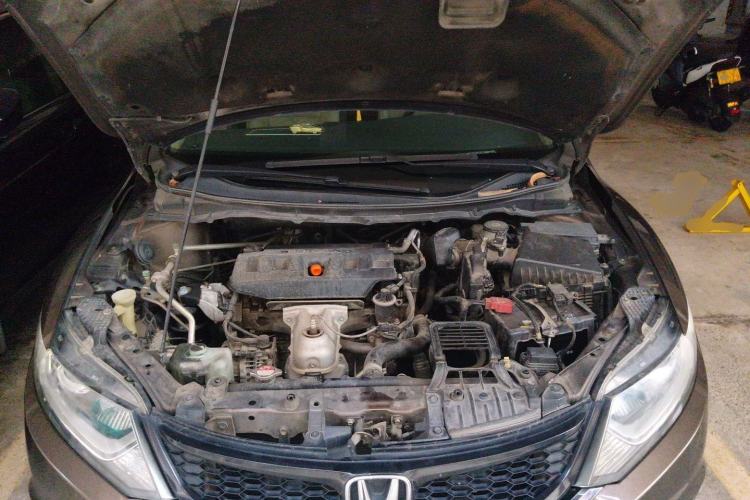 Used Honda Jade 2013 1.8L automatic Comfort version 5 seats Engine Bay