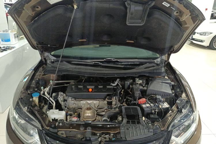 Used Honda Jade 2013 1.8L automatic Comfort version 5 seats Engine Bay