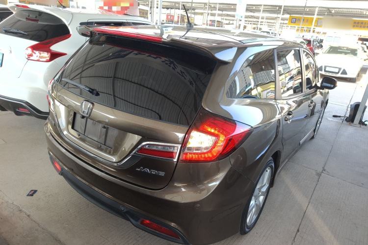 Used Honda Jade 2013 1.8L automatic Comfort version 5 seats Exterior 5