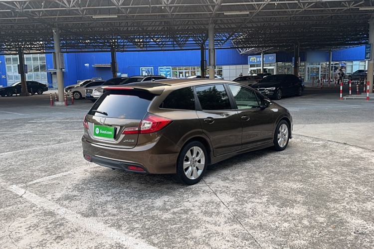 Used Honda Jade 2013 1.8L automatic Comfort version 5 seats Exterior 6