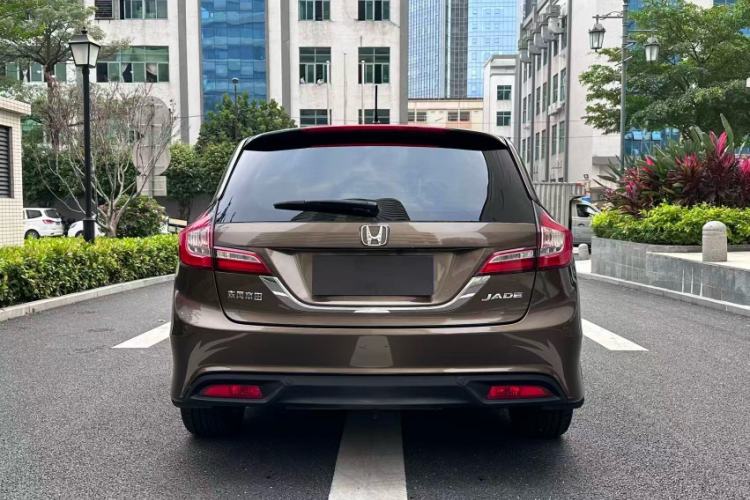 Used Honda Jade 2013 1.8L automatic Comfort version 5 seats Exterior 7