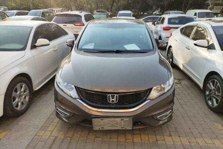 Used Honda Jade 2013 1.8L automatic Comfort version 5 seats Front