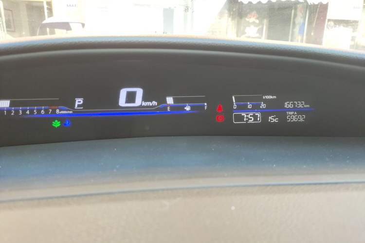 Used Honda Jade 2013 1.8L automatic Comfort version 5 seats Instrument Cluster