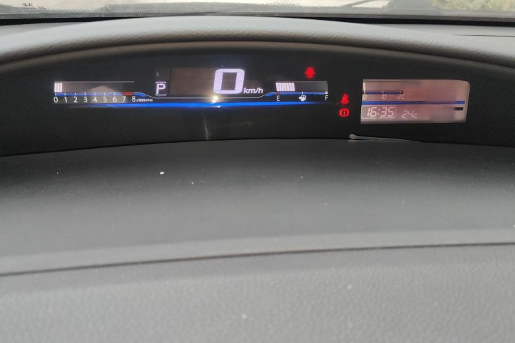Used Honda Jade 2013 1.8L automatic Comfort version 5 seats Instrument Cluster