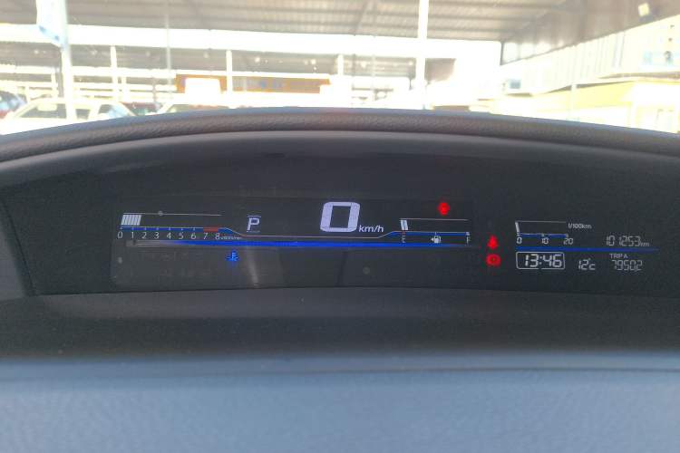 Used Honda Jade 2013 1.8L automatic Comfort version 5 seats Instrument Cluster