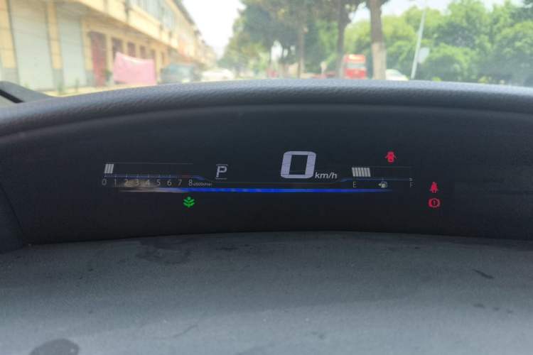 Used Honda Jade 2013 1.8L automatic Comfort version 5 seats Instrument Cluster