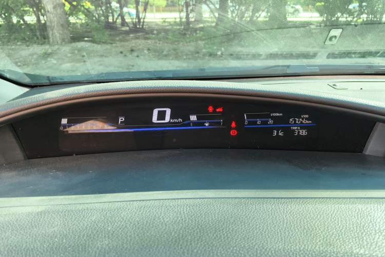 Used Honda Jade 2013 1.8L CVT Luxury Edition 5 seats Instrument Cluster