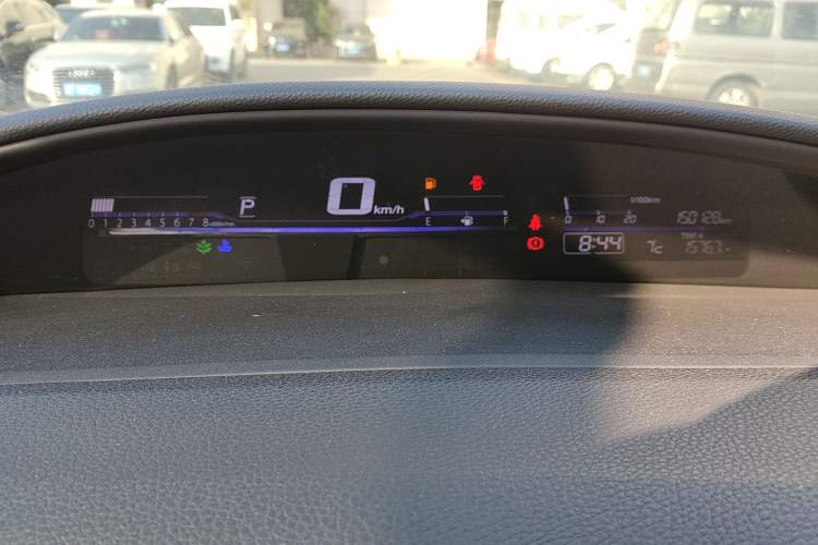 Used Honda Jade 2013 1.8L automatic Comfort version 5 seats Instrument Cluster