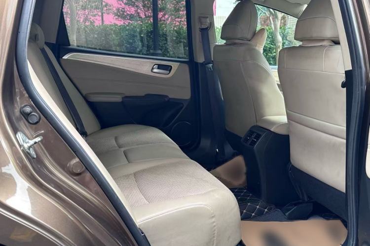 Used Honda Jade 2013 1.8L automatic Comfort version 5 seats Interior 2