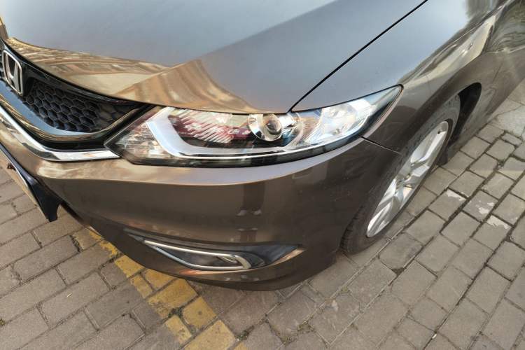 Used Honda Jade 2013 1.8L automatic Comfort version 5 seats Left Front Headlight
