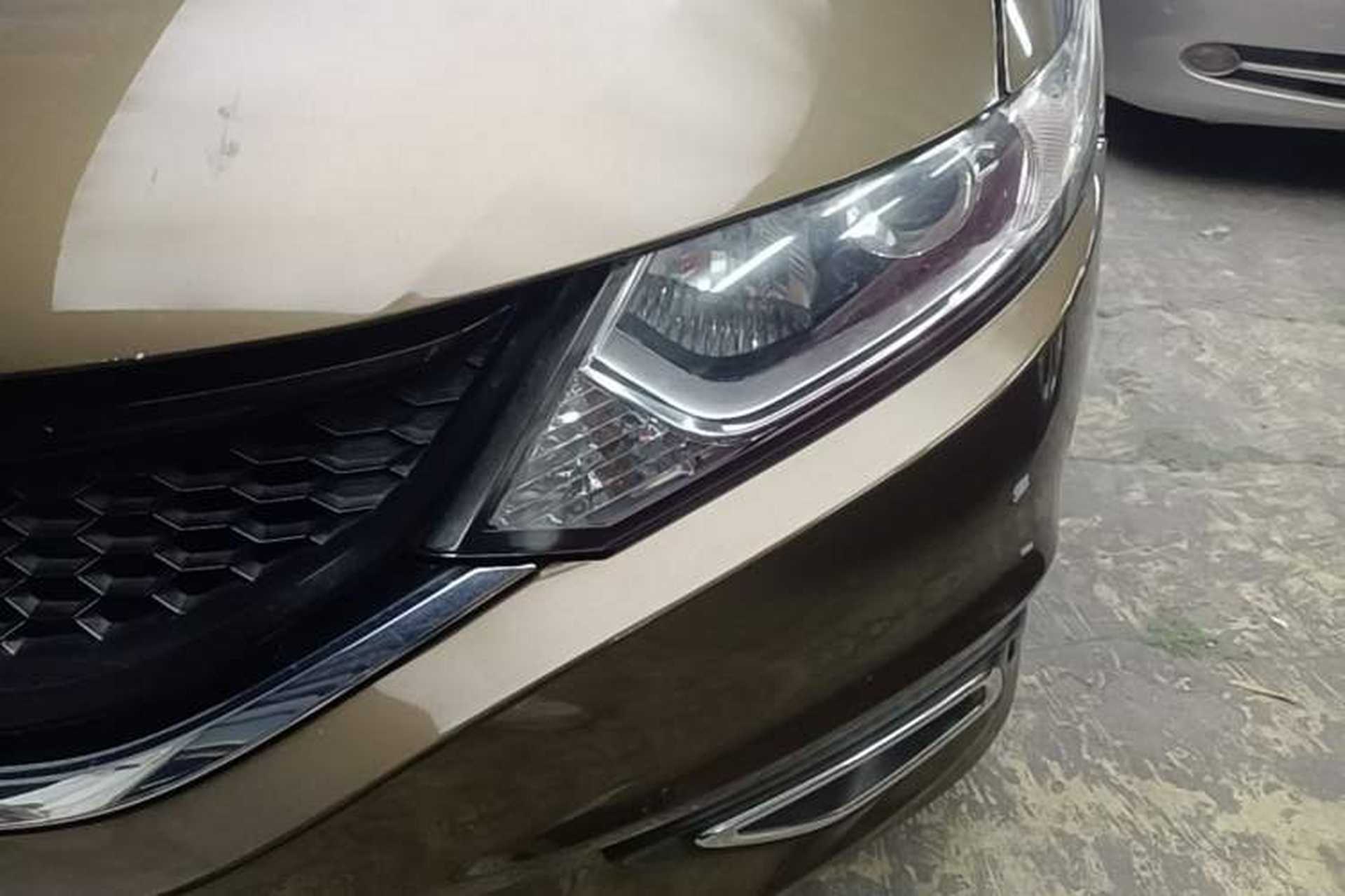 Used Honda Jade 2013 1.8L automatic Comfort version 5 seats Left Front Headlight