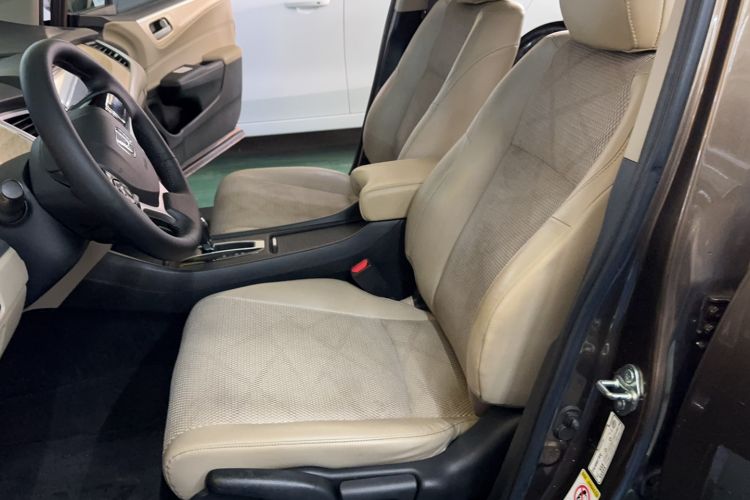 Used Honda Jade 2013 1.8L automatic Comfort version 5 seats Left Front Seat