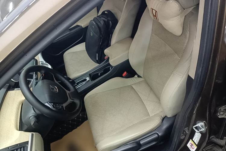 Used Honda Jade 2013 1.8L automatic Comfort version 5 seats Left Front Seat