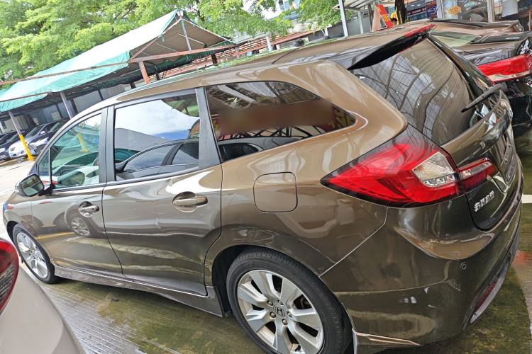 Used Honda Jade 2013 1.8L automatic Comfort version 5 seats Left Side