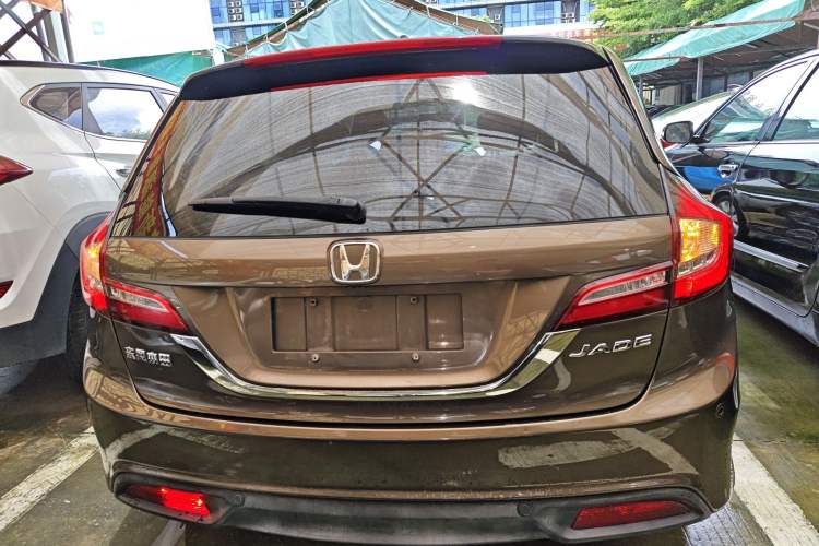 Used Honda Jade 2013 1.8L automatic Comfort version 5 seats Rear