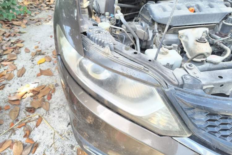 Used Honda Jade 2013 1.8L automatic Comfort version 5 seats Right Front Headlight