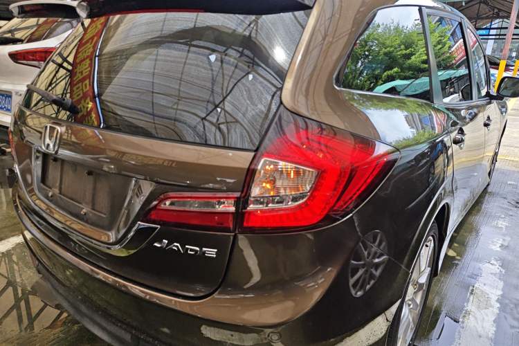 Used Honda Jade 2013 1.8L automatic Comfort version 5 seats Right Rear Taillight