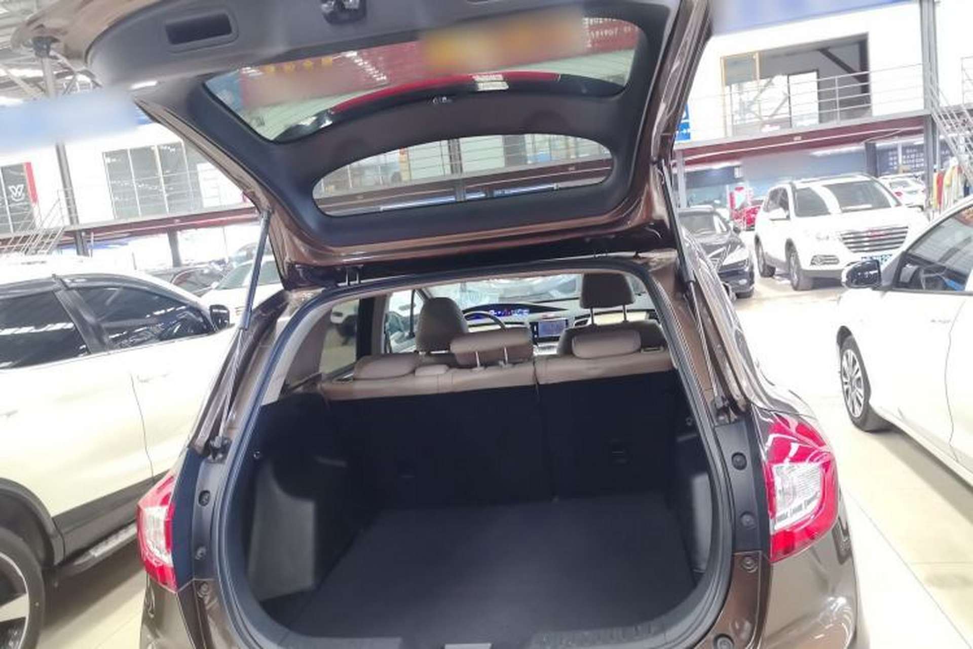 Used Honda Jade 2013 1.8L automatic Comfort version 5 seats Trunk