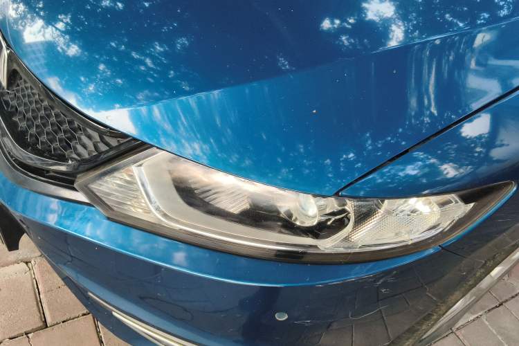 Used Honda Jade 2014 1.8L Automatic Comfort Elite Version 5 Seats Right Front Headlight