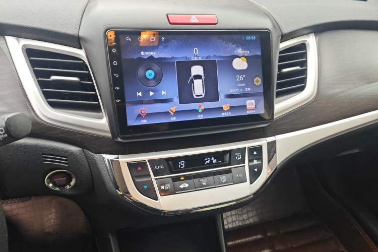 Used Honda Jade 2014 1.8L CVT Luxury Edition 5 seats Audio And AC Panel