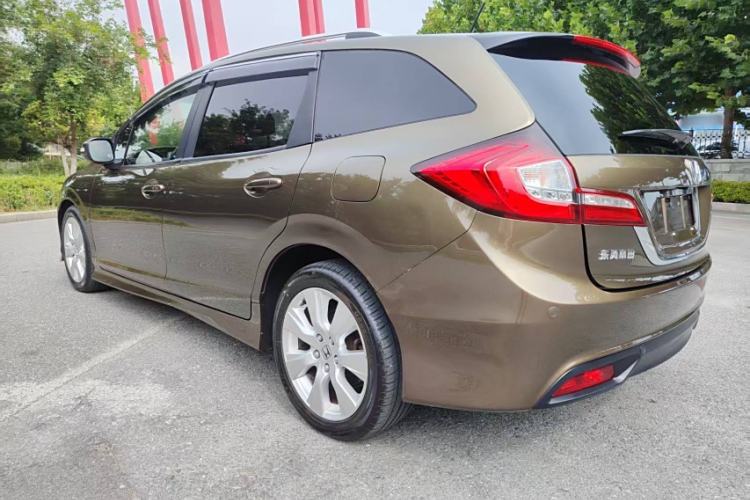 Used Honda Jade 2014 1.8L Automatic Comfort Elite Version 5 Seats Exterior 2
