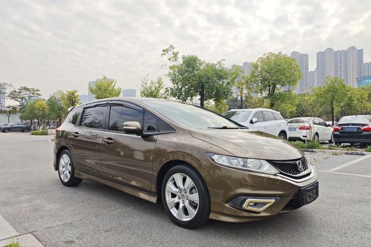 Used Honda Jade 2014 1.8L Automatic Comfort Elite Version 5 Seats Exterior 3